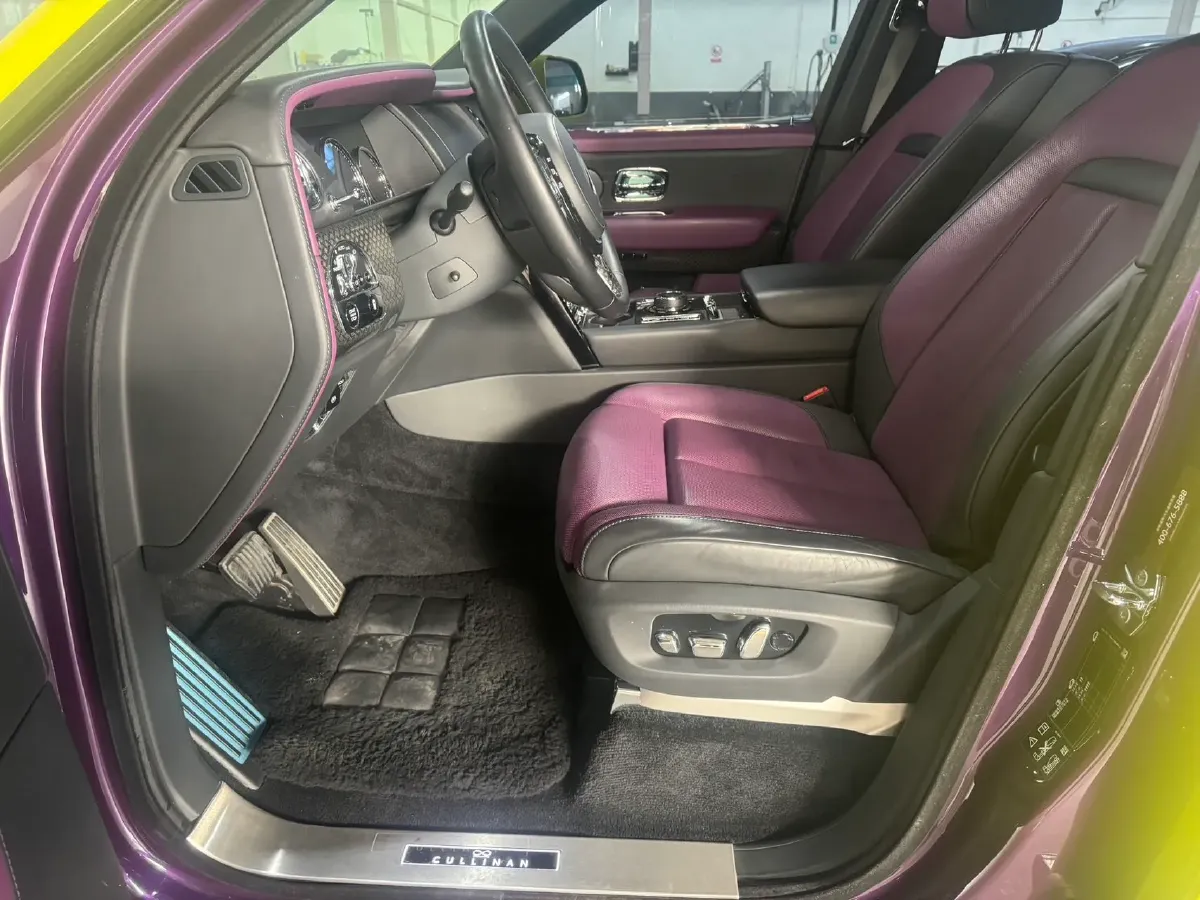 2020 Rolls-Royce Cullinan 6.7T 600HP V12 8AT,autocango,china used car exporter,china ev exporter,chinese used car exporter,chinese used ev exporter