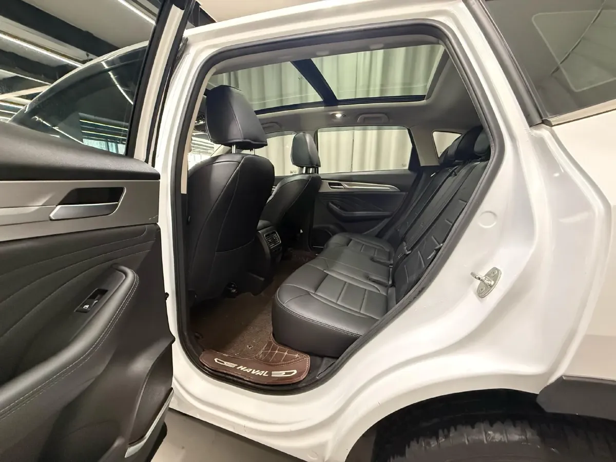 2020 Haval F7 1.5T 169HP L4 7DCT,autocango,china used car exporter,china ev exporter,chinese used car exporter,chinese used ev exporter