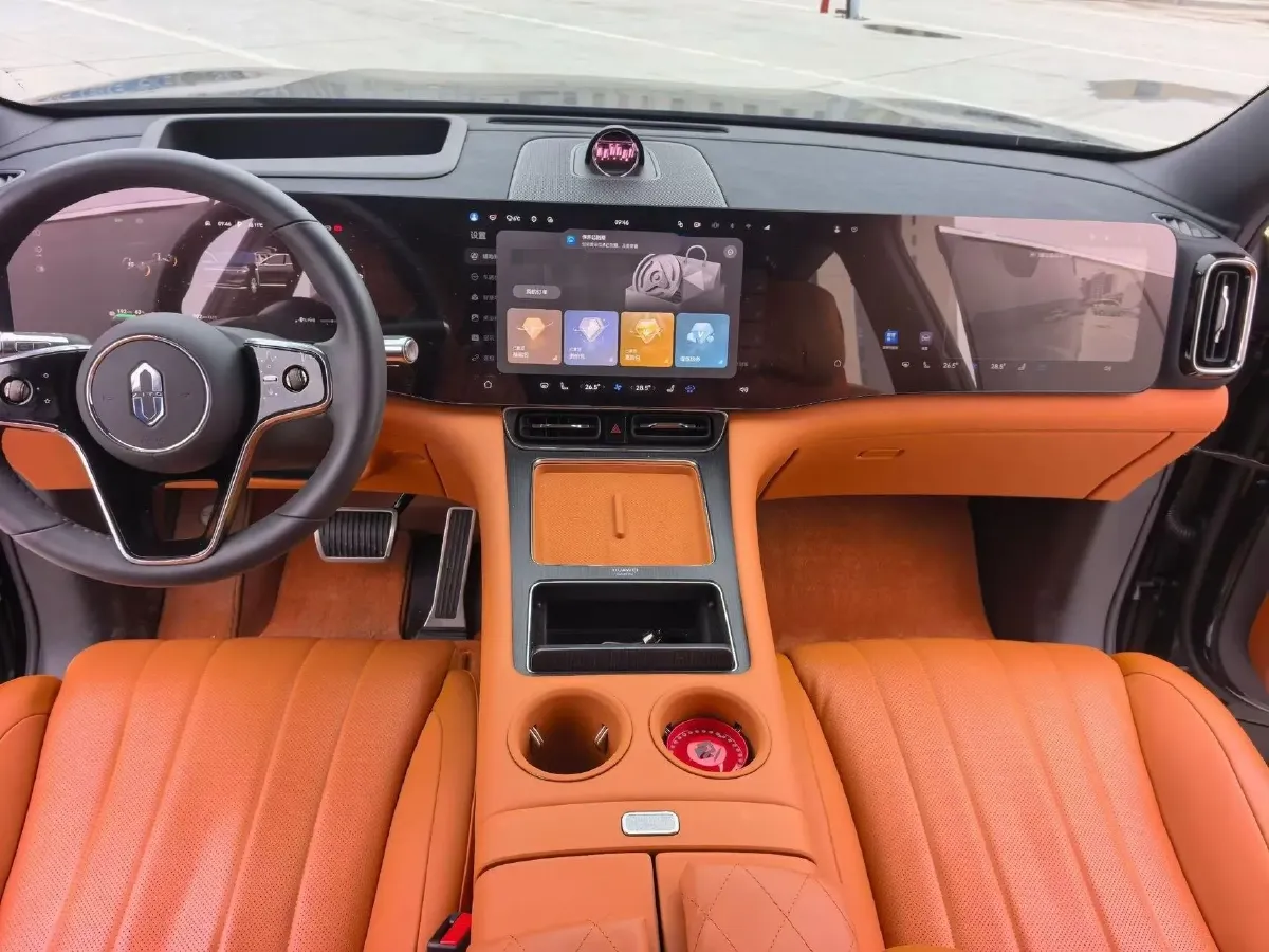 2025 AITO AITO M8 REEV 160HP REEV 53.4KWH,autocango,china used car exporter,china ev exporter,chinese used car exporter,chinese used ev exporter