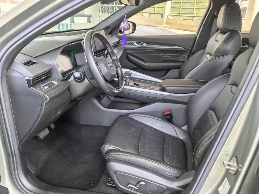 2023 Geely Preface 1.5T 181HP L4 7DCT,autocango,china used car exporter,china ev exporter,chinese used car exporter,chinese used ev exporter