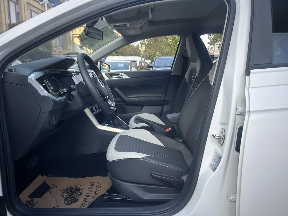 2021 Haval H6 1.5T 169HP L4 7DCT,autocango,china used car exporter,china ev exporter,chinese used car exporter,chinese used ev exporter