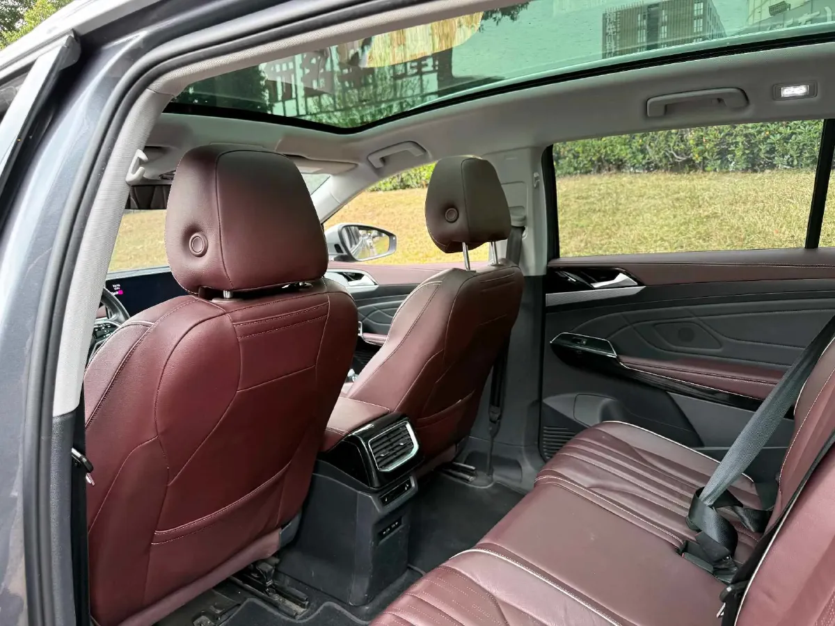 2021 Volkswagen ID.6 Crozz BEV 84.8KWH,autocango,china used car exporter,china ev exporter,chinese used car exporter,chinese used ev exporter