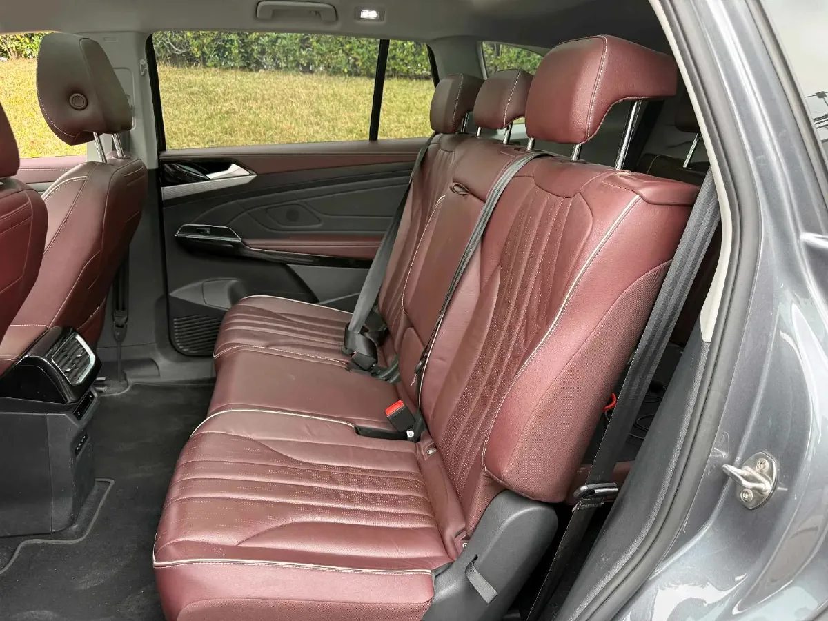 2021 Volkswagen ID.6 Crozz BEV 84.8KWH,autocango,china used car exporter,china ev exporter,chinese used car exporter,chinese used ev exporter