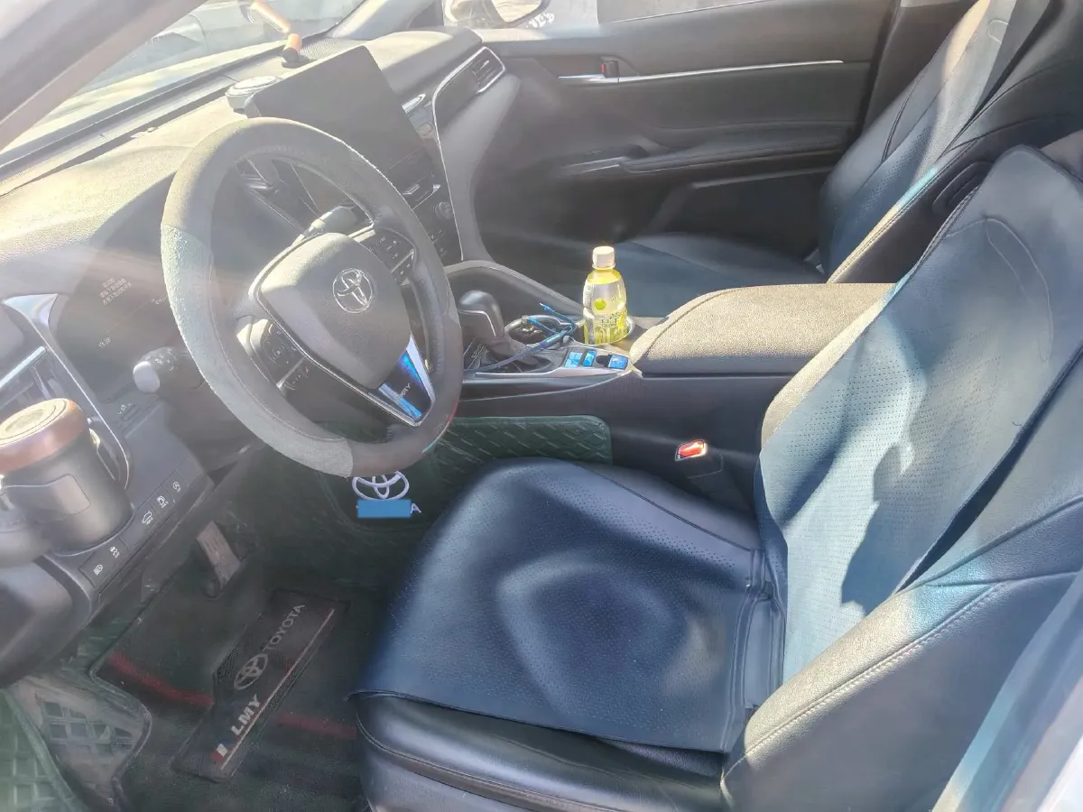 2021 Toyota Camry 2.5L 209HP L4 8AT,autocango,china used car exporter,china ev exporter,chinese used car exporter,chinese used ev exporter