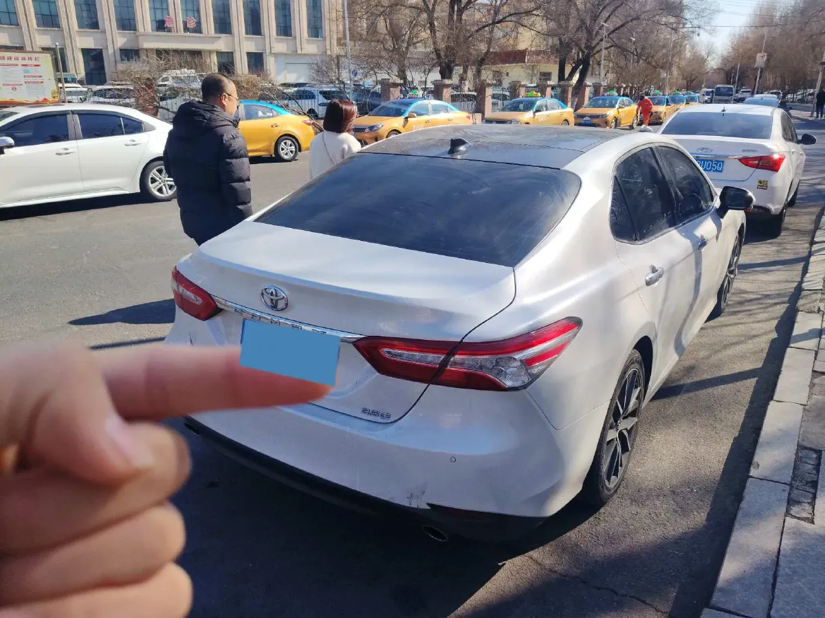 2021 Toyota Camry 2.5L 209HP L4 8AT,autocango,china used car exporter,china ev exporter,chinese used car exporter,chinese used ev exporter
