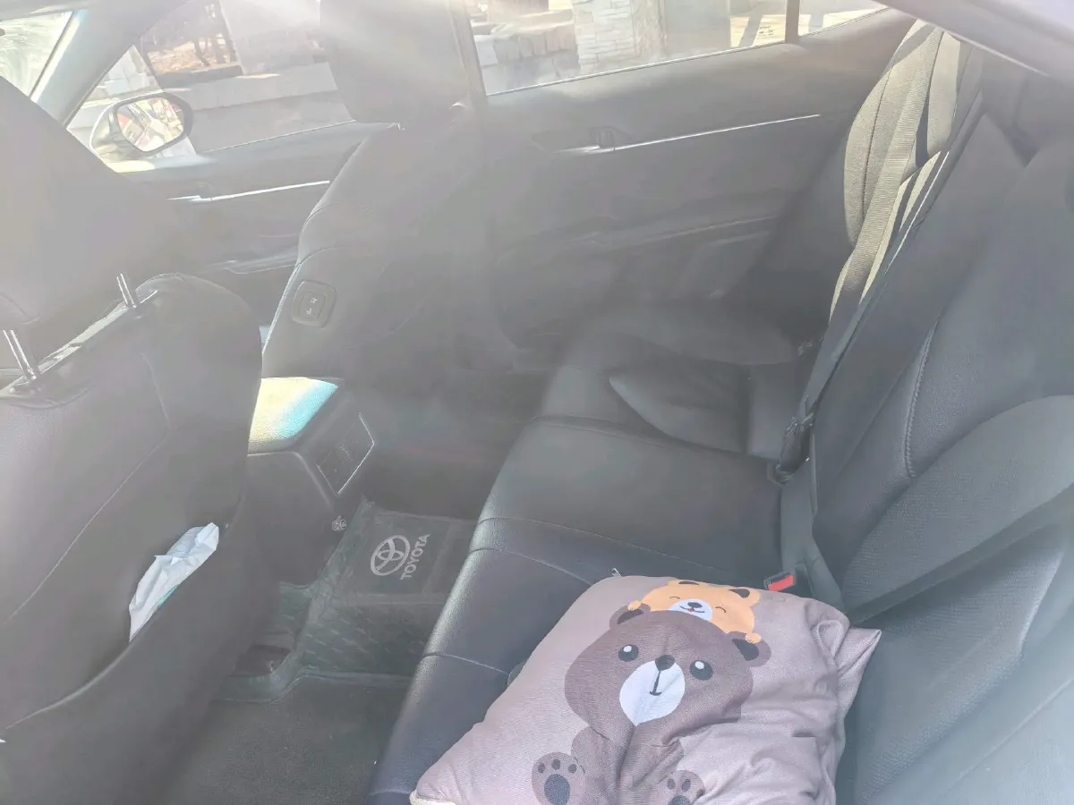 2021 Toyota Camry 2.5L 209HP L4 8AT,autocango,china used car exporter,china ev exporter,chinese used car exporter,chinese used ev exporter