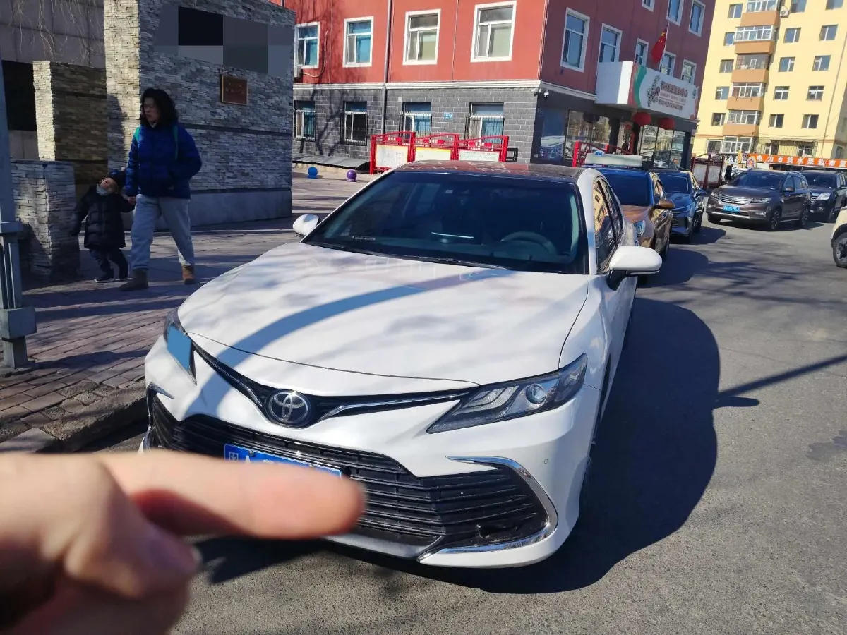 2021 Toyota Camry 2.5L 209HP L4 8AT,autocango,china used car exporter,china ev exporter,chinese used car exporter,chinese used ev exporter