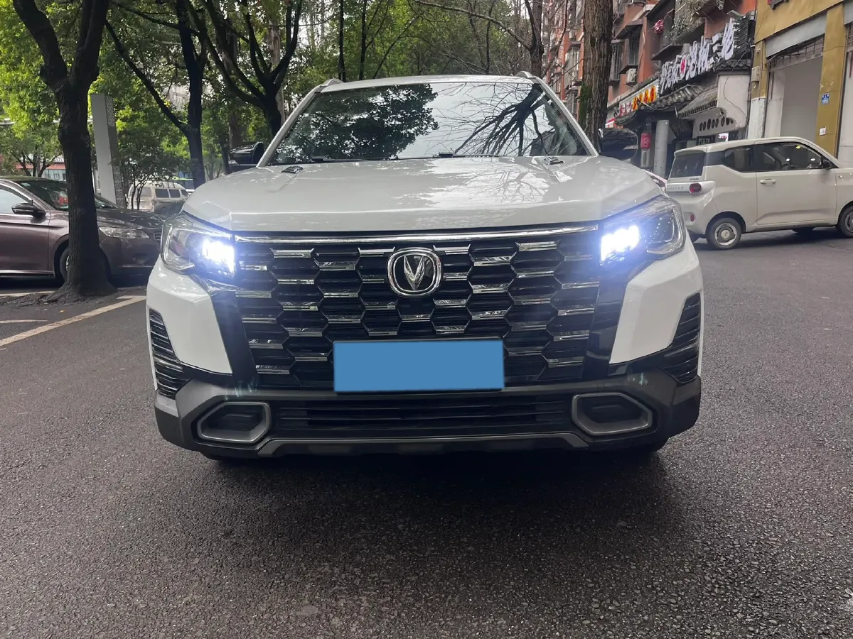 2024 ChangAn CS75 1.5T 188HP L4 7DCT,autocango,china used car exporter,china ev exporter,chinese used car exporter,chinese used ev exporter