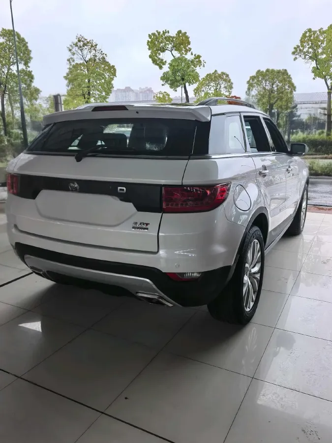 2016 Landwind X7 2.0T 190HP L4 8AT,autocango,china used car exporter,china ev exporter,chinese used car exporter,chinese used ev exporter