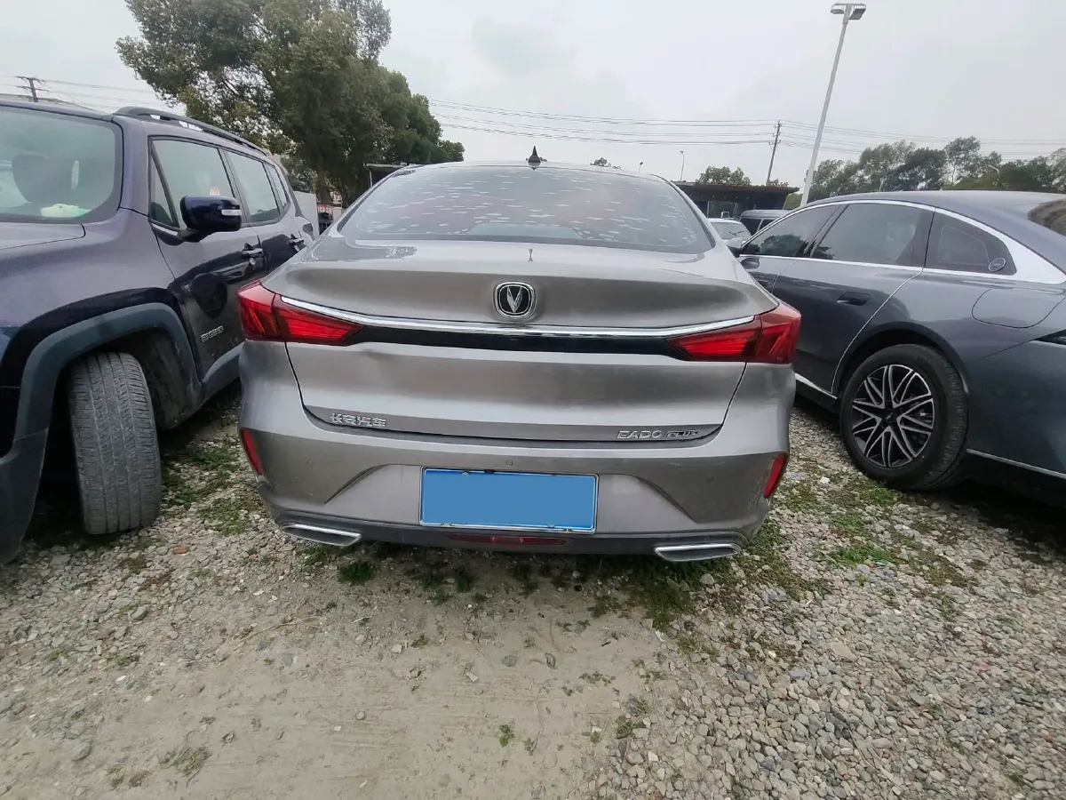 2020 ChangAn Eado 1.6L 128HP L4 5MT,autocango,china used car exporter,china ev exporter,chinese used car exporter,chinese used ev exporter