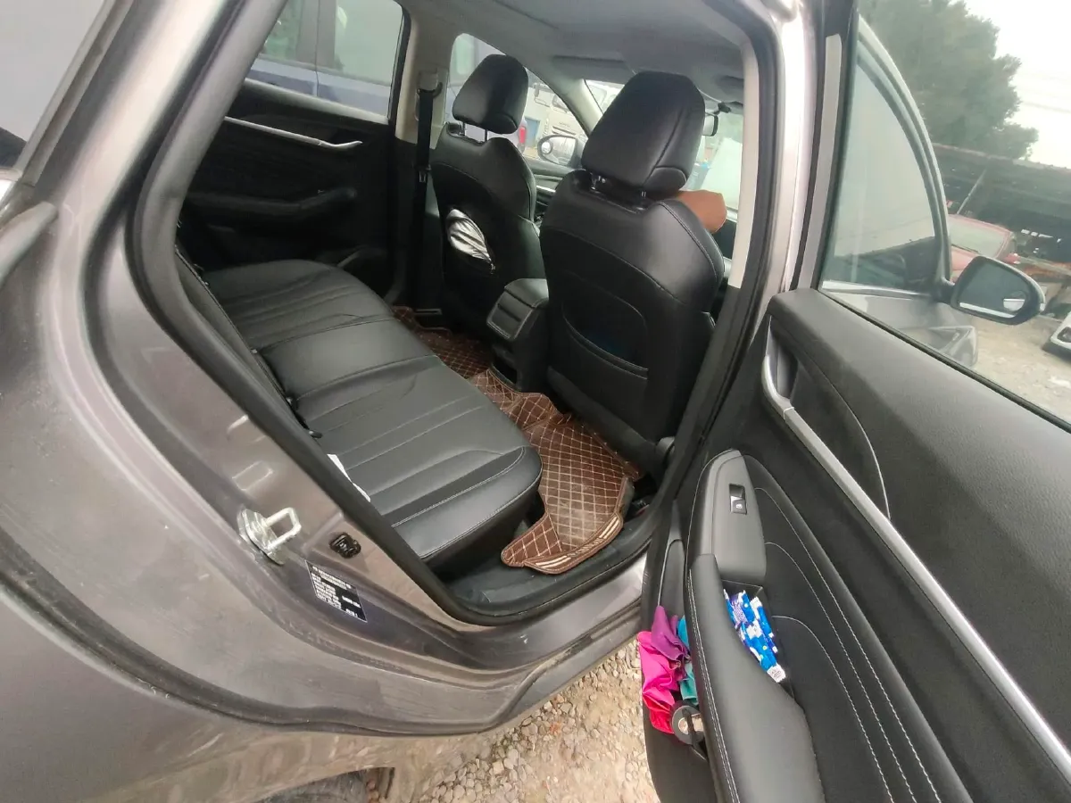 2020 ChangAn Eado 1.6L 128HP L4 5MT,autocango,china used car exporter,china ev exporter,chinese used car exporter,chinese used ev exporter