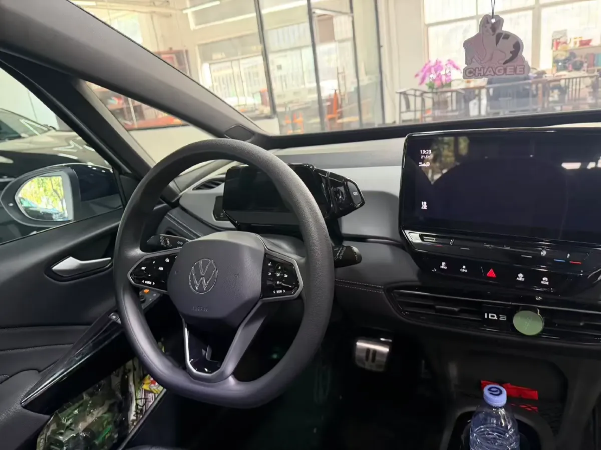 2025 Volkswagen ID.3 BEV 52.8KWH,autocango,china used car exporter,china ev exporter,chinese used car exporter,chinese used ev exporter