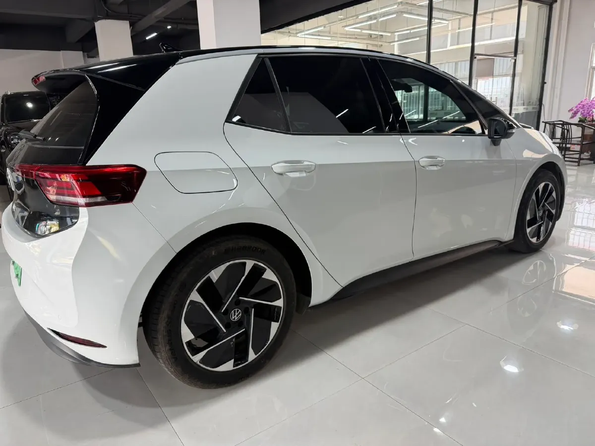 2025 Volkswagen ID.3 BEV 52.8KWH,autocango,china used car exporter,china ev exporter,chinese used car exporter,chinese used ev exporter