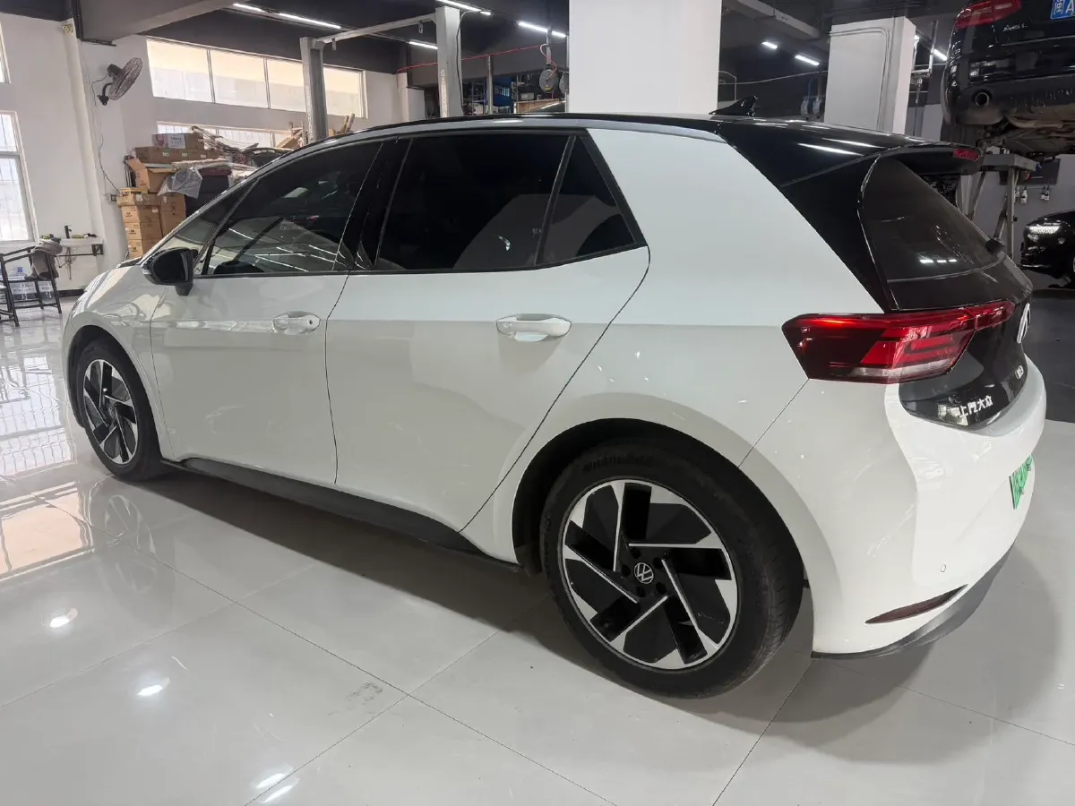 2025 Volkswagen ID.3 BEV 52.8KWH,autocango,china used car exporter,china ev exporter,chinese used car exporter,chinese used ev exporter
