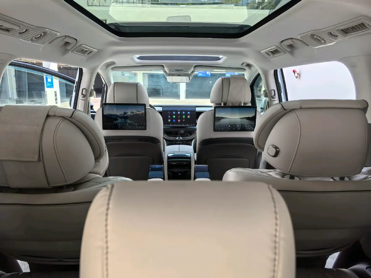 2022 Mercedes-Benz GLC Class 2.0T 197HP L4 9AT,autocango,china used car exporter,china ev exporter,chinese used car exporter,chinese used ev exporter