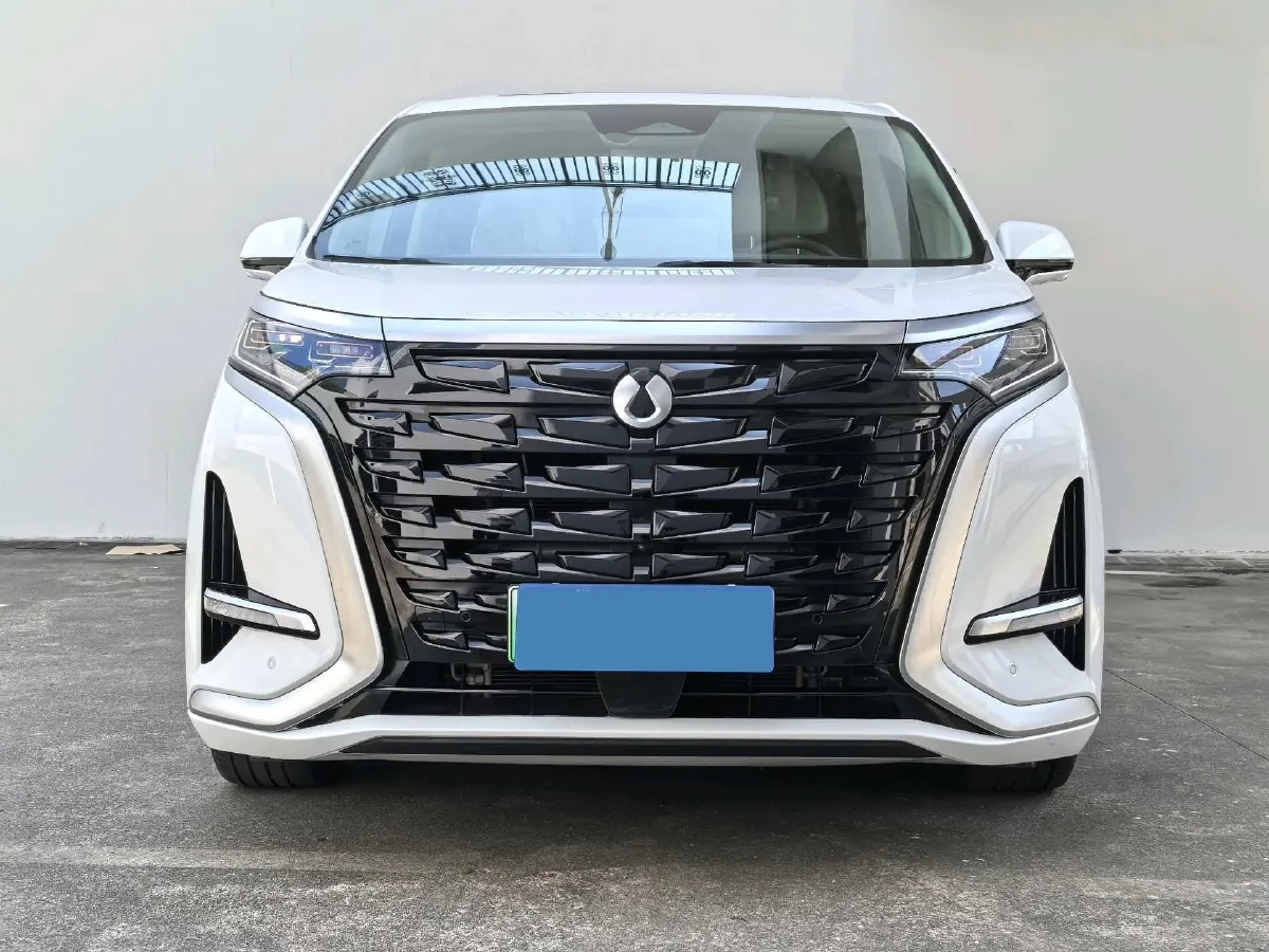 2022 Mercedes-Benz GLC Class 2.0T 197HP L4 9AT,autocango,china used car exporter,china ev exporter,chinese used car exporter,chinese used ev exporter