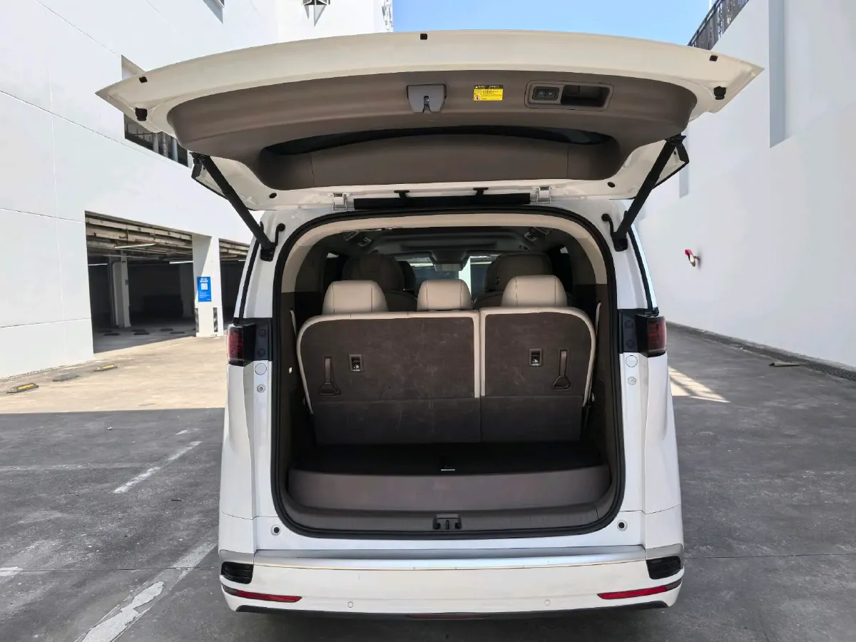 2022 Mercedes-Benz GLC Class 2.0T 197HP L4 9AT,autocango,china used car exporter,china ev exporter,chinese used car exporter,chinese used ev exporter