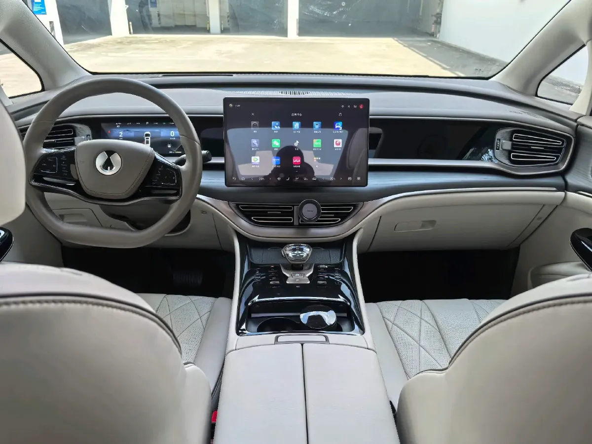 2022 Mercedes-Benz GLC Class 2.0T 197HP L4 9AT,autocango,china used car exporter,china ev exporter,chinese used car exporter,chinese used ev exporter