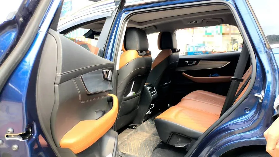 2021 Chery Tiggo 8 Plus 1.6T 197HP L4 7DCT,autocango,china used car exporter,china ev exporter,chinese used car exporter,chinese used ev exporter