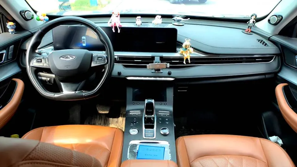 2021 Chery Tiggo 8 Plus 1.6T 197HP L4 7DCT,autocango,china used car exporter,china ev exporter,chinese used car exporter,chinese used ev exporter