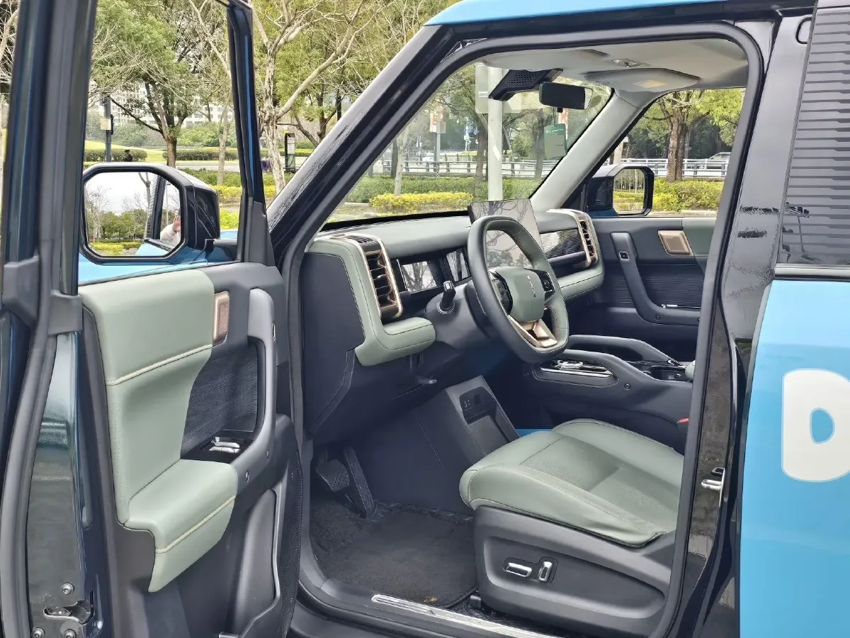 2024 iCAR iCAR 03 BEV 65.69KWH,autocango,china used car exporter,china ev exporter,chinese used car exporter,chinese used ev exporter