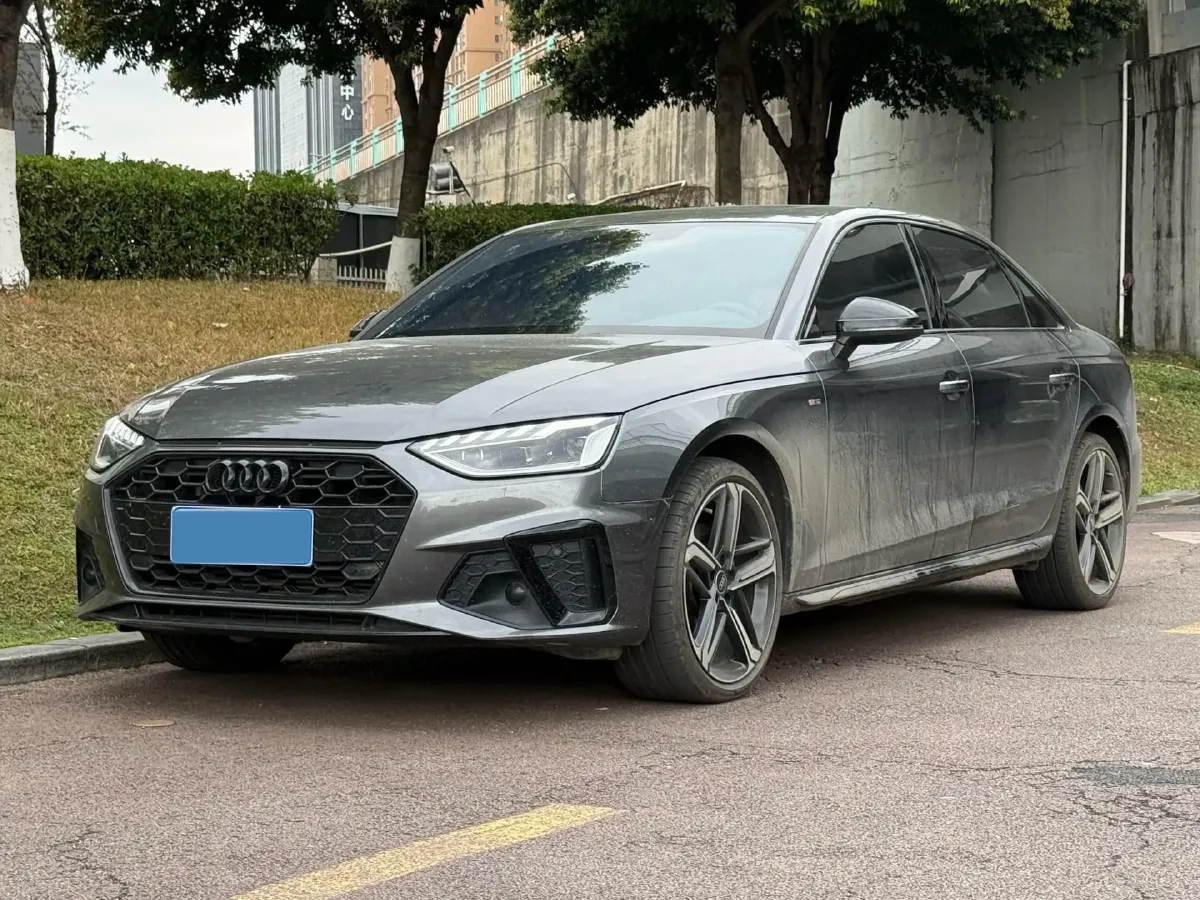 2024 Audi A4L 2.0T 190HP L4 7DCT,autocango,china used car exporter,china ev exporter,chinese used car exporter,chinese used ev exporter