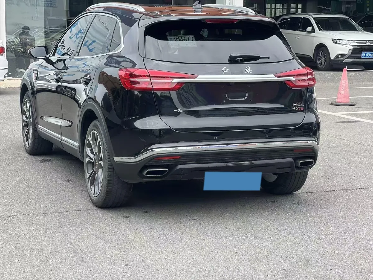 2022 HongQi HS5 2.0T 224HP L4 6AT,autocango,china used car exporter,china ev exporter,chinese used car exporter,chinese used ev exporter