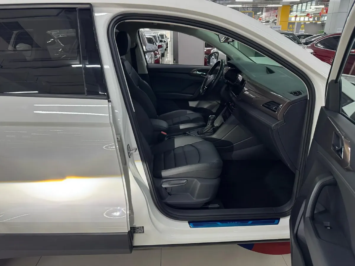 2022 Ford Transit 2.0T 202HP L4 6AT,autocango,china used car exporter,china ev exporter,chinese used car exporter,chinese used ev exporter