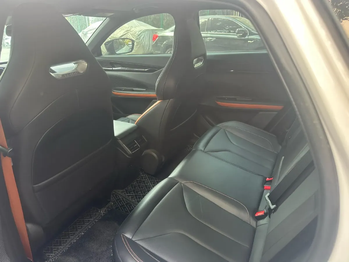 2022 ChangAn UNI-V 1.5T 188HP L4 7DCT,autocango,china used car exporter,china ev exporter,chinese used car exporter,chinese used ev exporter