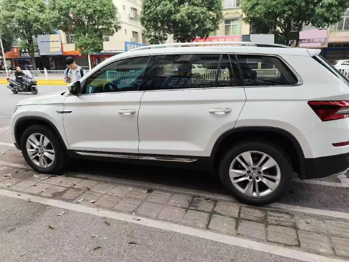 2019 Chevrolet Equinox 2.0T 260HP L4 9AT,autocango,china used car exporter,china ev exporter,chinese used car exporter,chinese used ev exporter