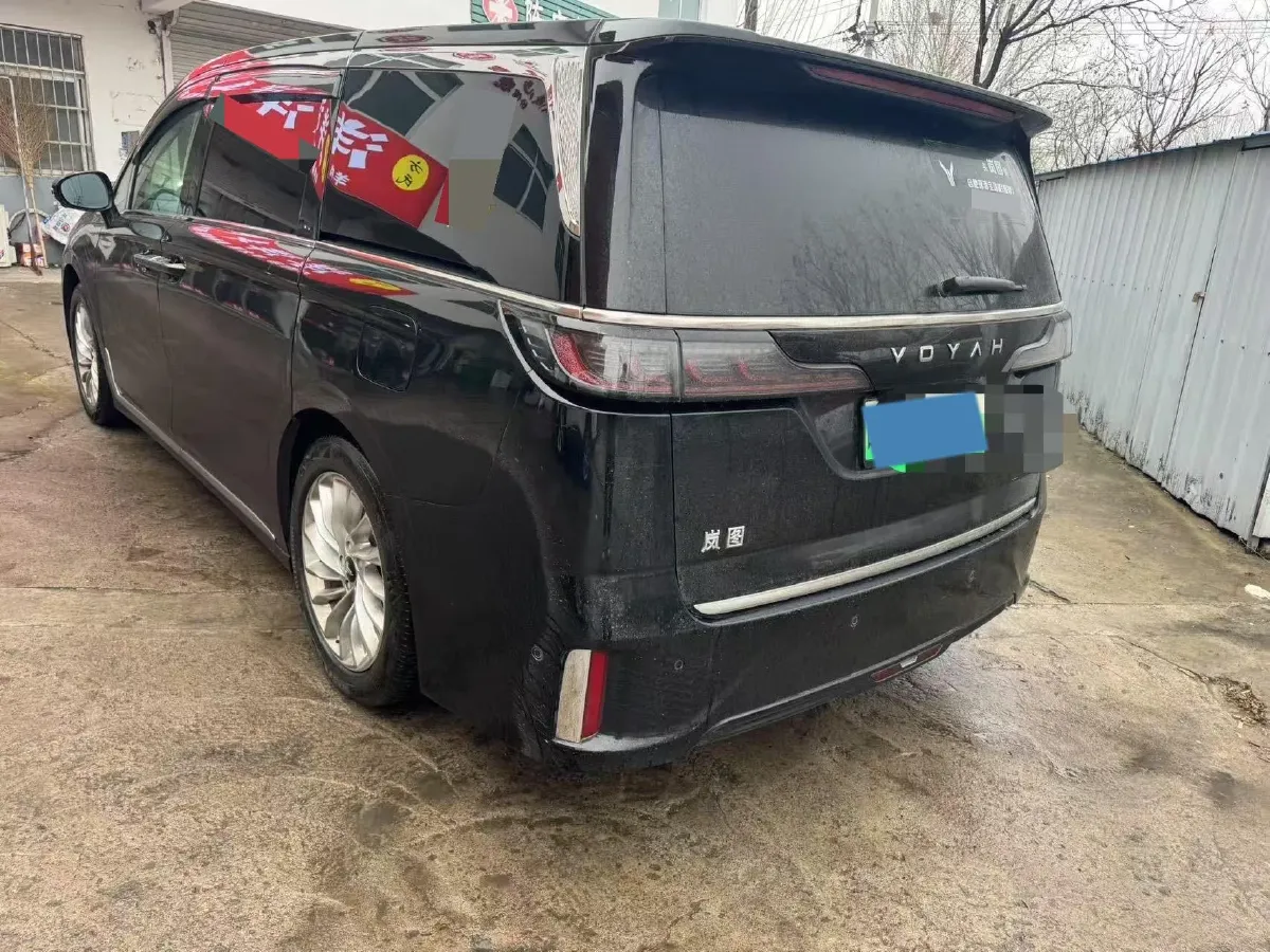 2024 Voyah Dream 1.5T 150HP L4 PHEV 43KWH,autocango,china used car exporter,china ev exporter,chinese used car exporter,chinese used ev exporter