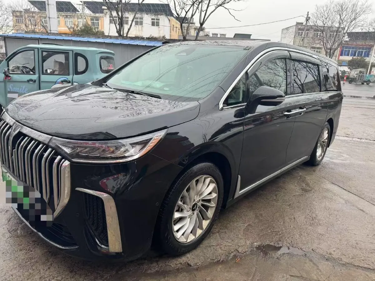 2024 Voyah Dream 1.5T 150HP L4 PHEV 43KWH,autocango,china used car exporter,china ev exporter,chinese used car exporter,chinese used ev exporter