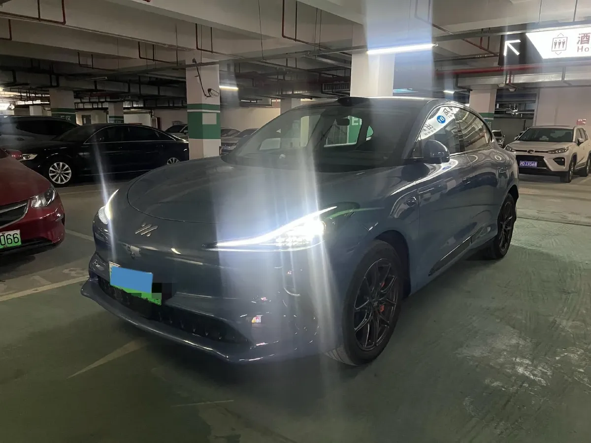 2025 IM LS6 BEV 75KWH,autocango,china used car exporter,china ev exporter,chinese used car exporter,chinese used ev exporter