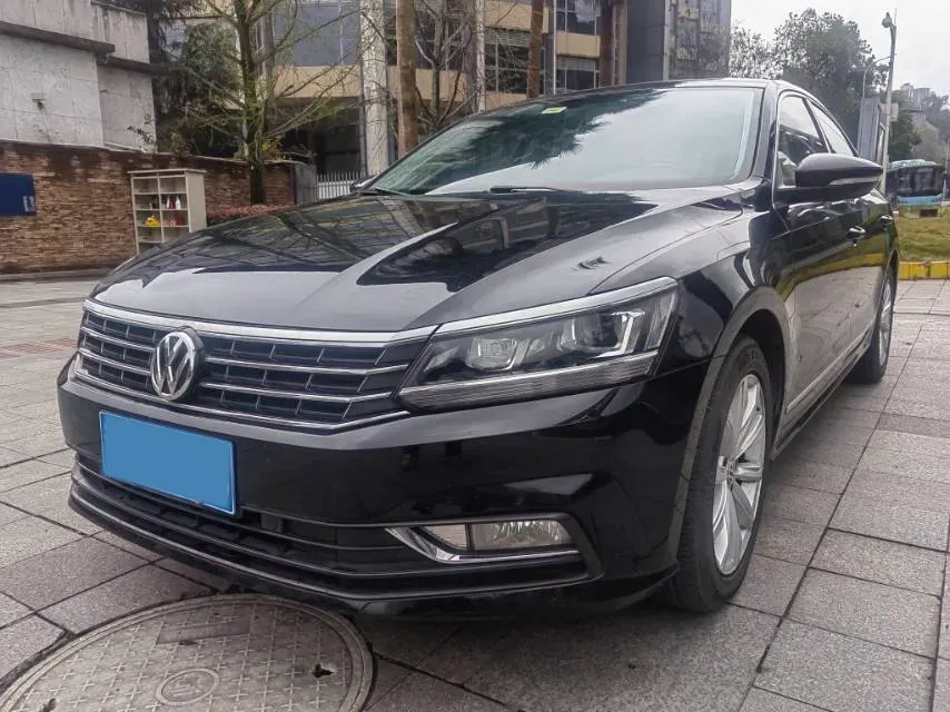 2017 Volkswagen Passat 1.8T 180HP L4 7DCT,autocango,china used car exporter,china ev exporter,chinese used car exporter,chinese used ev exporter