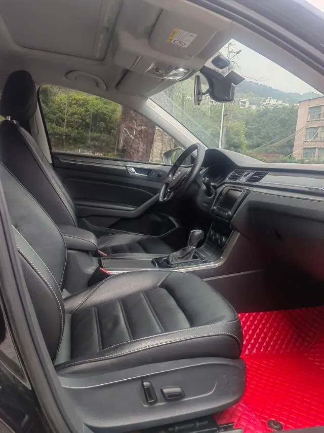 2017 Volkswagen Passat 1.8T 180HP L4 7DCT,autocango,china used car exporter,china ev exporter,chinese used car exporter,chinese used ev exporter