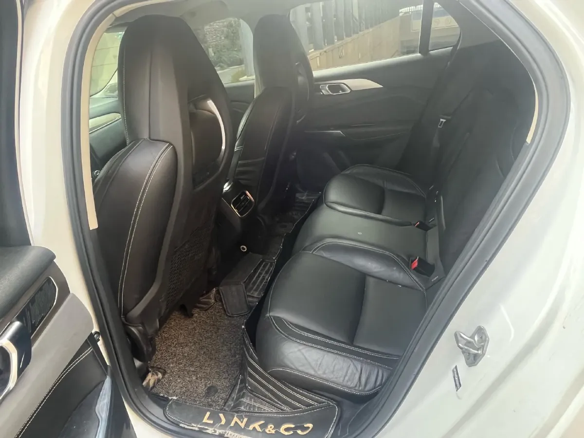 2018 Toyota C-HR 2.0L 171HP L4 CVT,autocango,china used car exporter,china ev exporter,chinese used car exporter,chinese used ev exporter