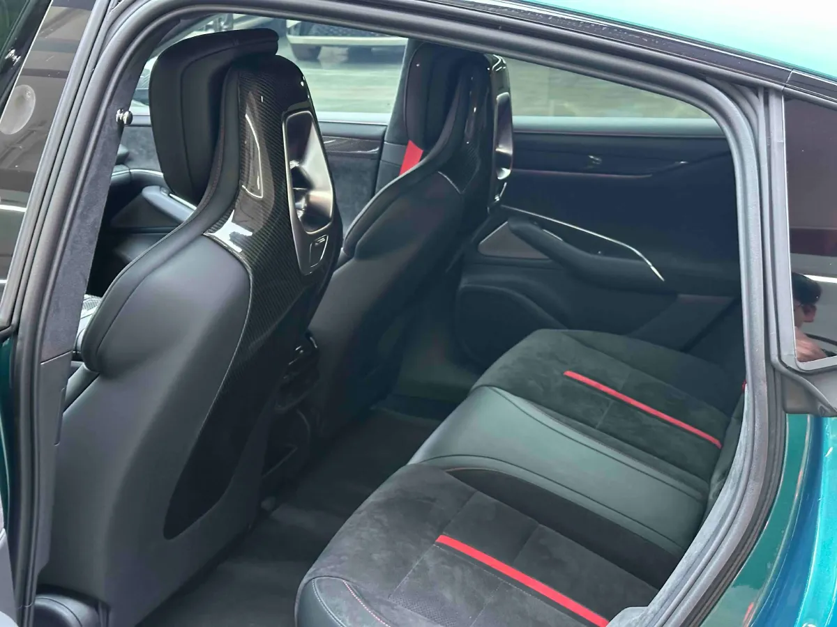 2025 MI SU7 Ultra BEV 93.7KWH,autocango,china used car exporter,china ev exporter,chinese used car exporter,chinese used ev exporter