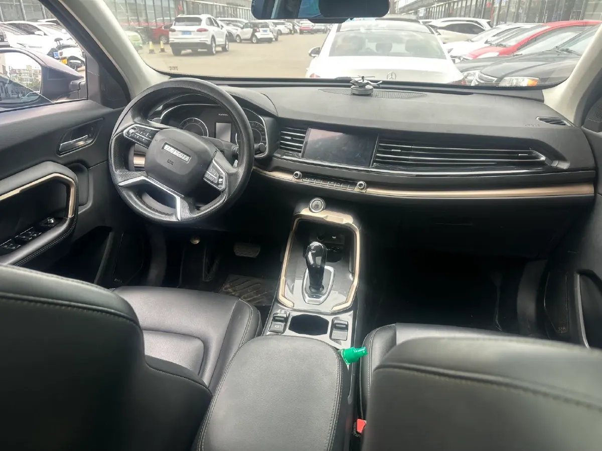 2020 Haval H6 1.5T 169HP L4 7DCT,autocango,china used car exporter,china ev exporter,chinese used car exporter,chinese used ev exporter