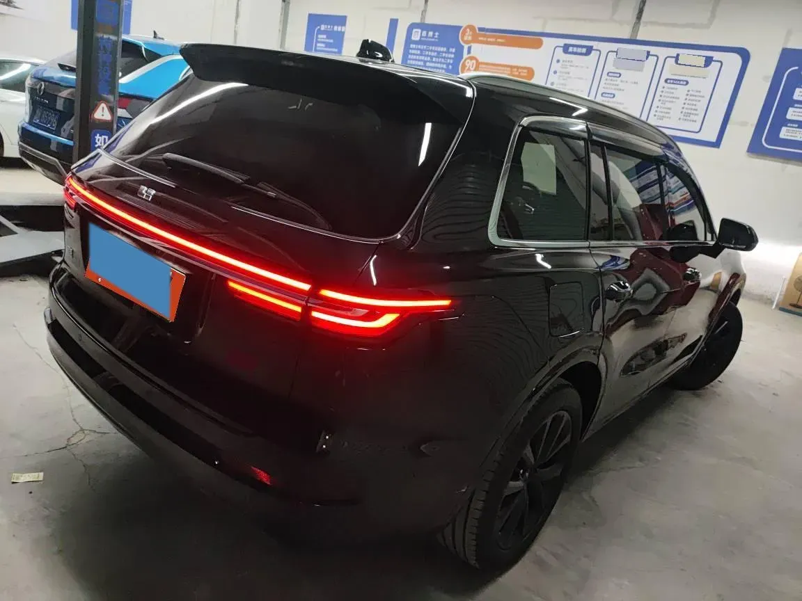 2021 Li ONE Range Extended 131HP REEV 40.5KWH,autocango,china used car exporter,china ev exporter,chinese used car exporter,chinese used ev exporter