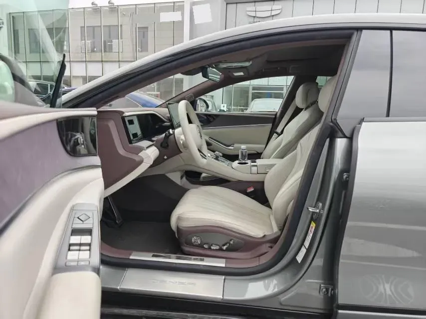 2024 Denza DenzaZ9GT 2.0T 207HP L4 E-CVT PHEV 38.5KWH,autocango,china used car exporter,china ev exporter,chinese used car exporter,chinese used ev exporter