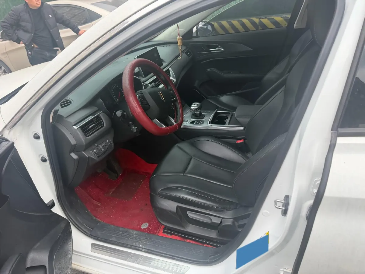 2020 HongQi H5 1.5T 169HP L4 7DCT,autocango,china used car exporter,china ev exporter,chinese used car exporter,chinese used ev exporter