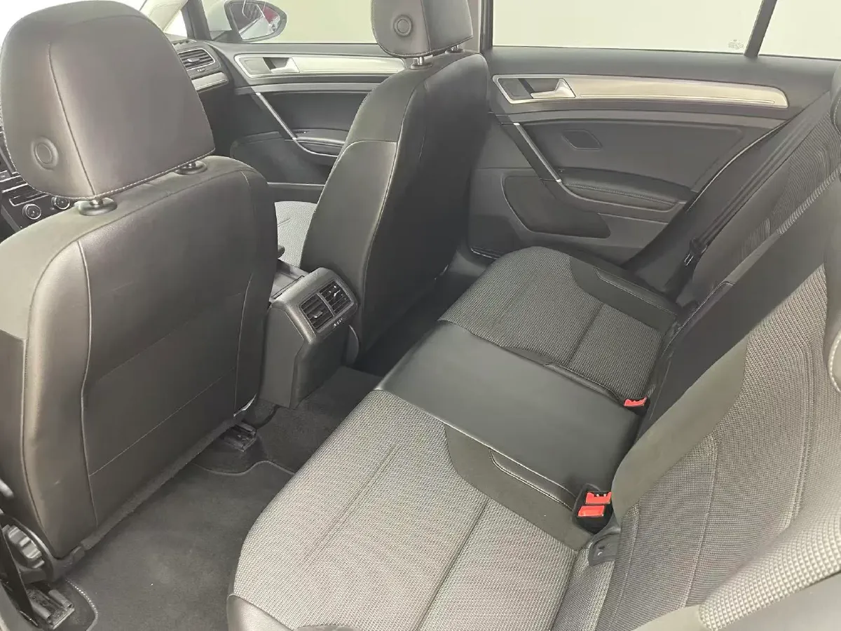 2018 Volkswagen Golf 1.4T 131HP L4 7DCT,autocango,china used car exporter,china ev exporter,chinese used car exporter,chinese used ev exporter