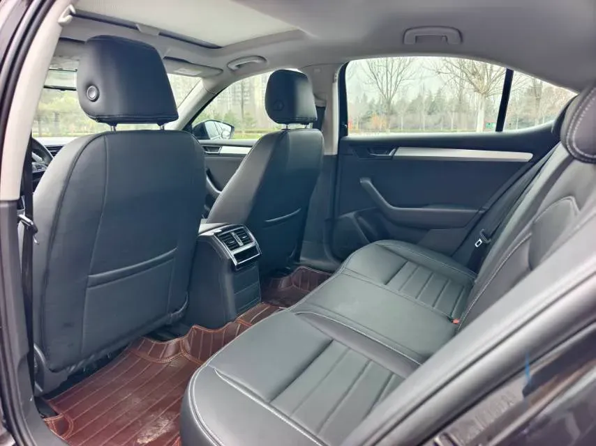 2018 Nissan Terra 2.5L 184HP L4 7AT,autocango,china used car exporter,china ev exporter,chinese used car exporter,chinese used ev exporter