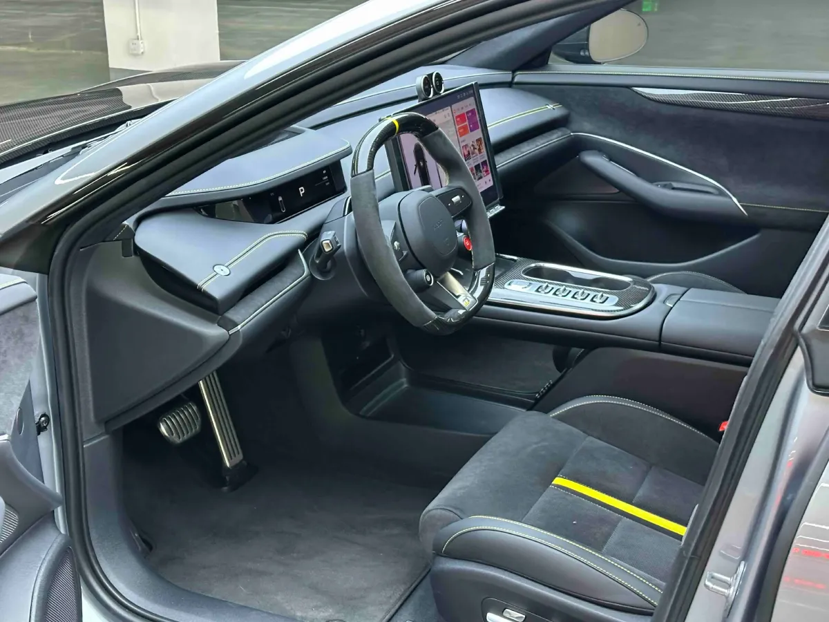 2025 MI SU7 Ultra BEV 93.7KWH,autocango,china used car exporter,china ev exporter,chinese used car exporter,chinese used ev exporter