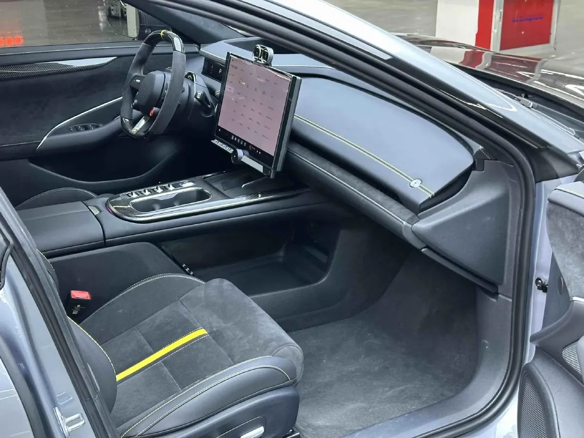 2025 MI SU7 Ultra BEV 93.7KWH,autocango,china used car exporter,china ev exporter,chinese used car exporter,chinese used ev exporter