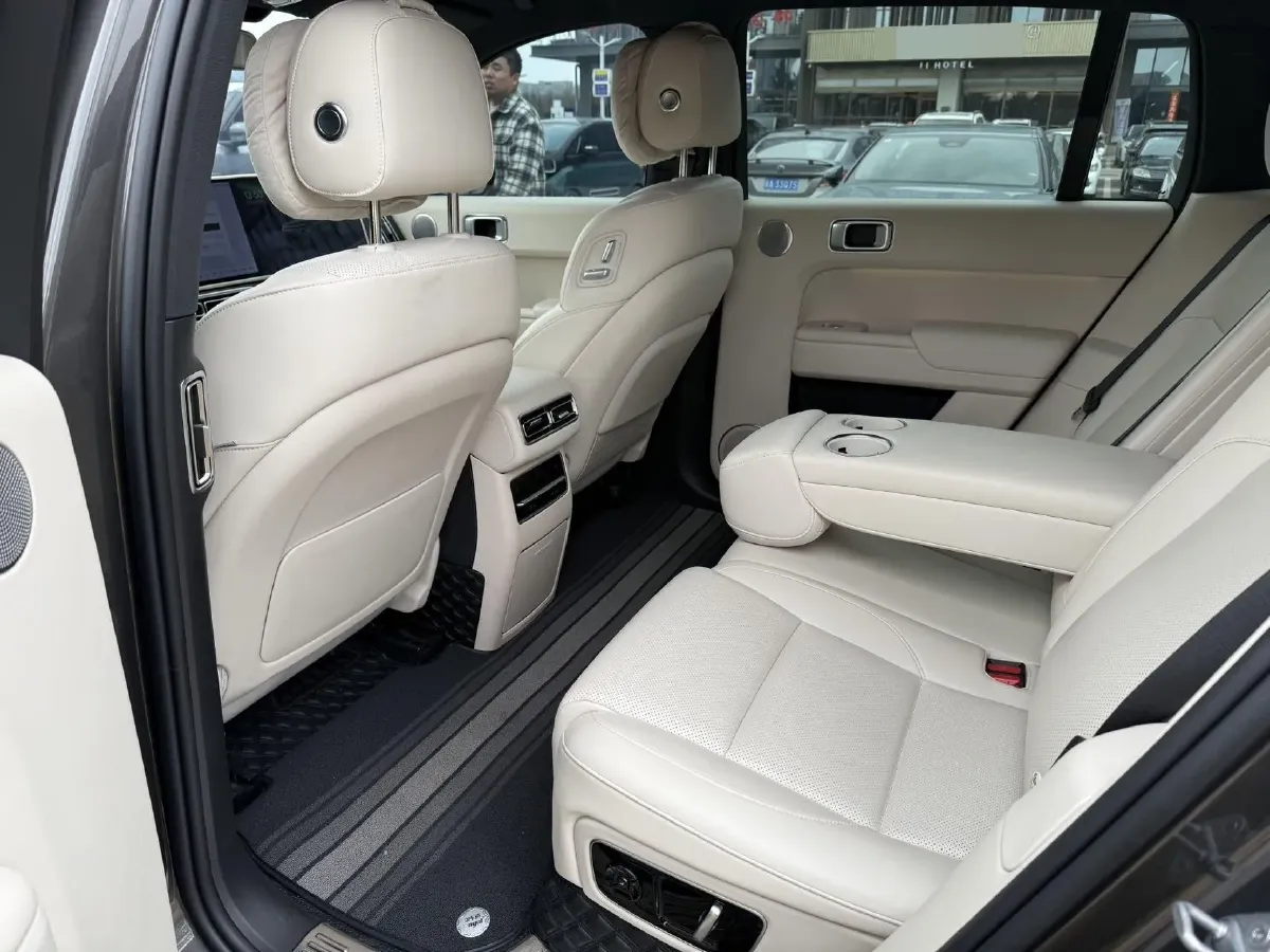 2023 Li L7 Range Extended 154HP REEV 40.9KWH,autocango,china used car exporter,china ev exporter,chinese used car exporter,chinese used ev exporter