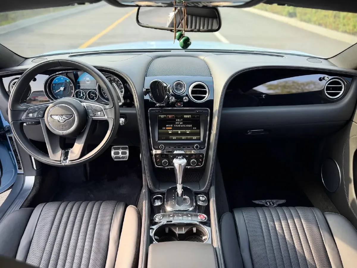 2017 Bentley Continental 4.0T 528HP V8 8AT,autocango,china used car exporter,china ev exporter,chinese used car exporter,chinese used ev exporter