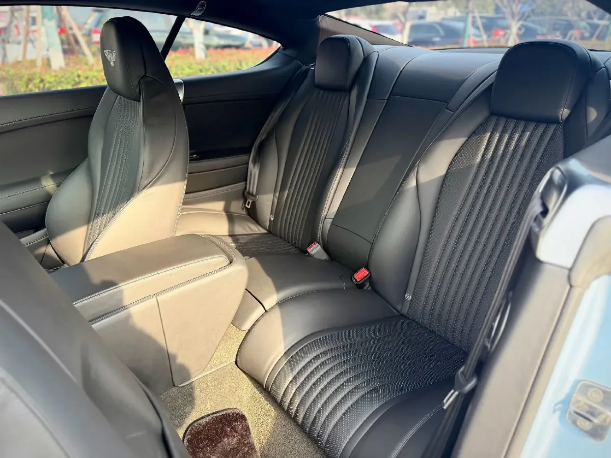 2017 Bentley Continental 4.0T 528HP V8 8AT,autocango,china used car exporter,china ev exporter,chinese used car exporter,chinese used ev exporter