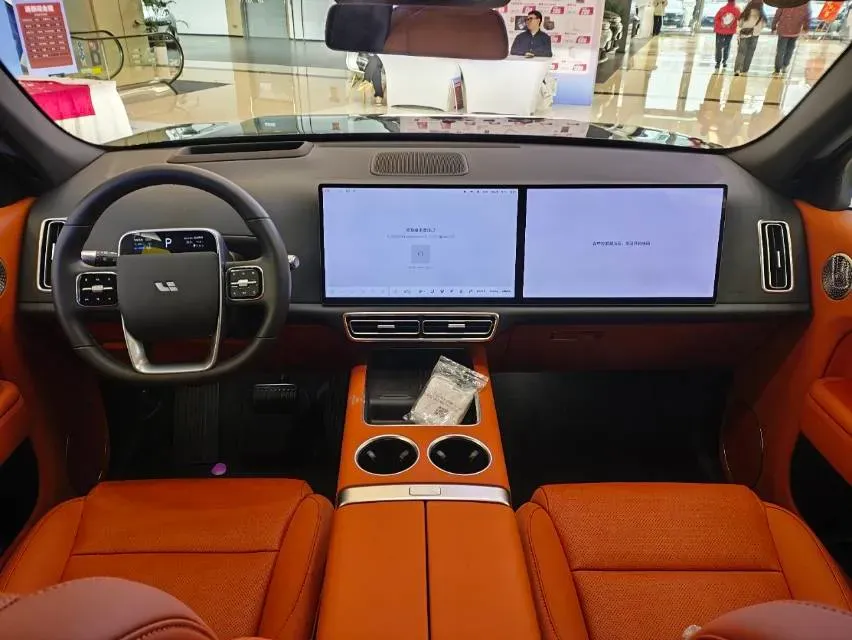 2025 Li L7 Range Extended 154HP REEV,autocango,china used car exporter,china ev exporter,chinese used car exporter,chinese used ev exporter