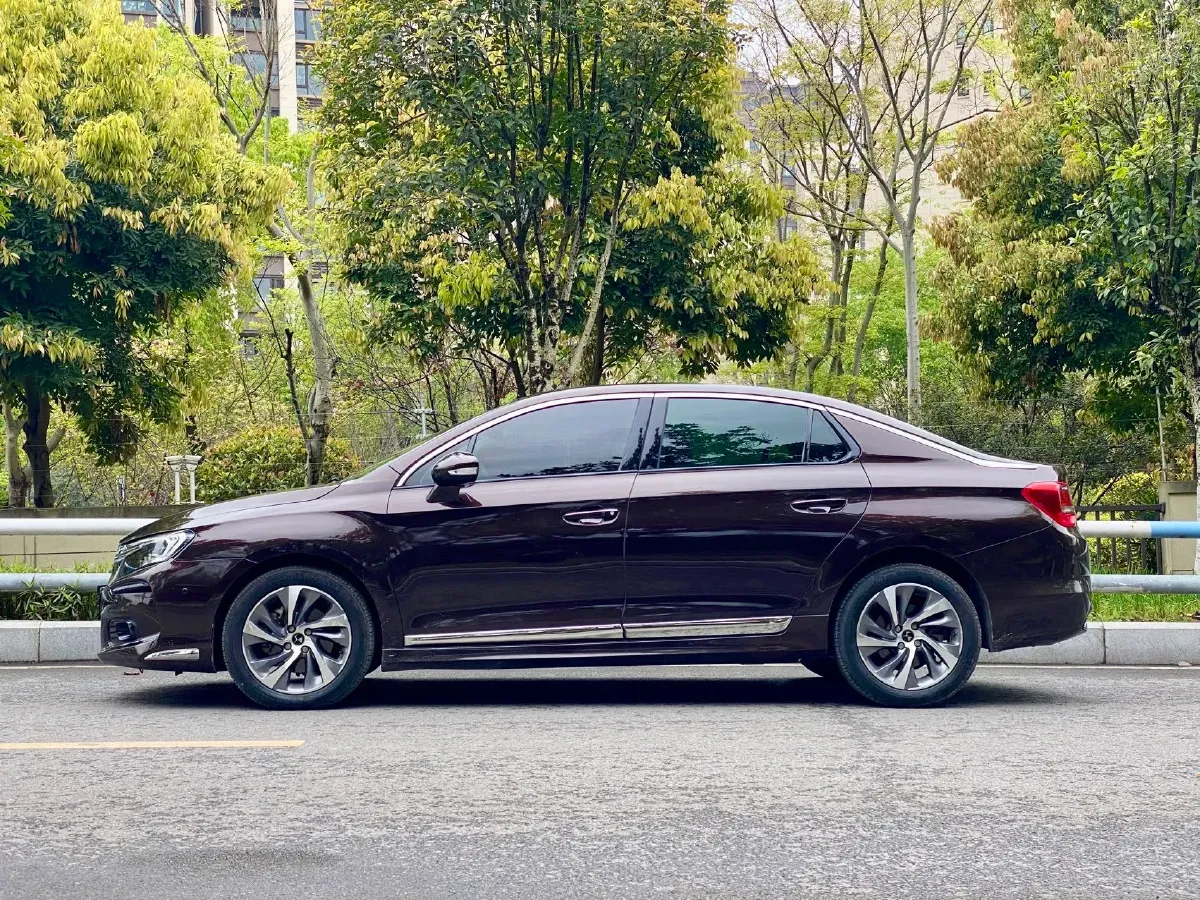 2018 DS 5LS 1.6T 167HP L4 6AT,autocango,china used car exporter,china ev exporter,chinese used car exporter,chinese used ev exporter